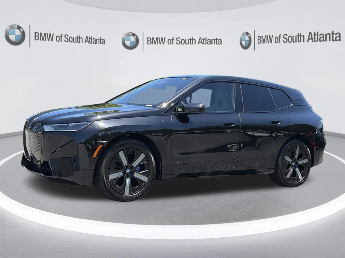2024 BMW iX xDrive50 thumbnail 18