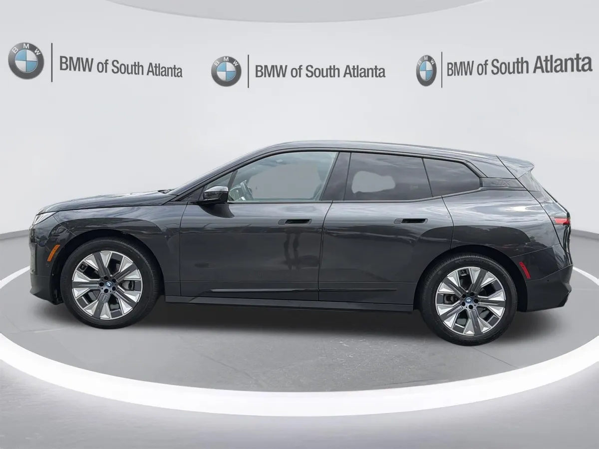 2024 BMW iX xDrive50 thumbnail 19