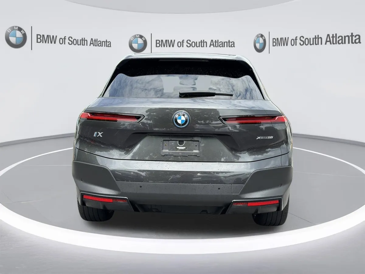 2024 BMW iX xDrive50 thumbnail 21