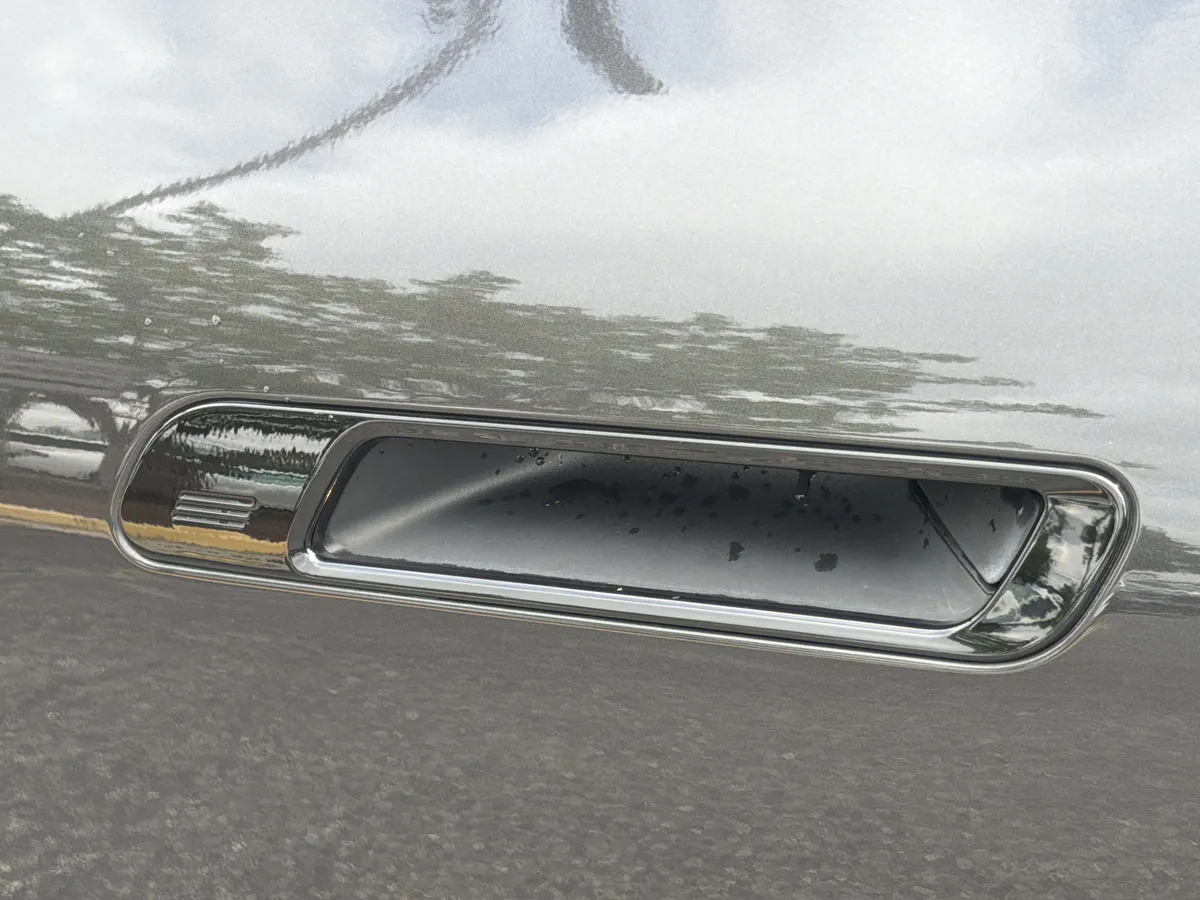 2024 BMW iX xDrive50 thumbnail 29