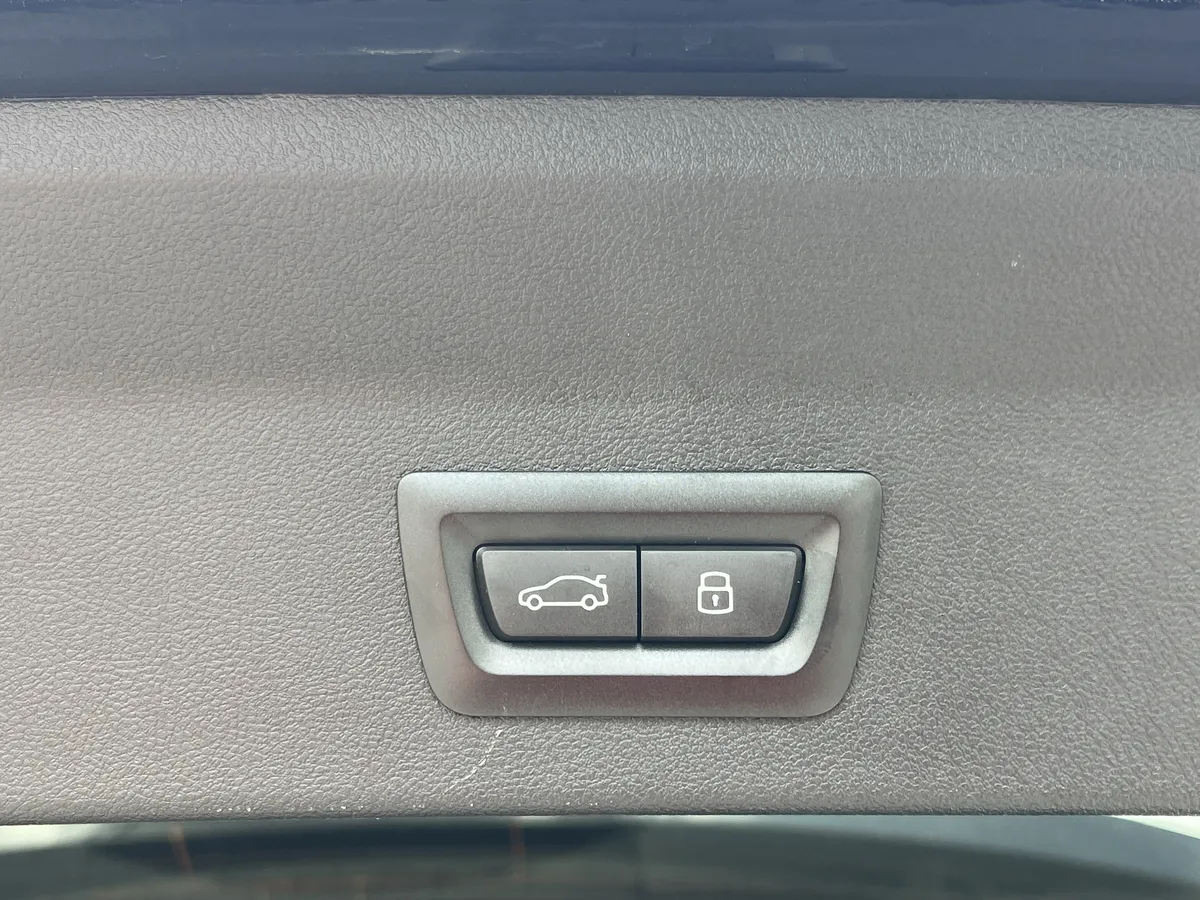 2024 BMW X3 sDrive30i thumbnail 31