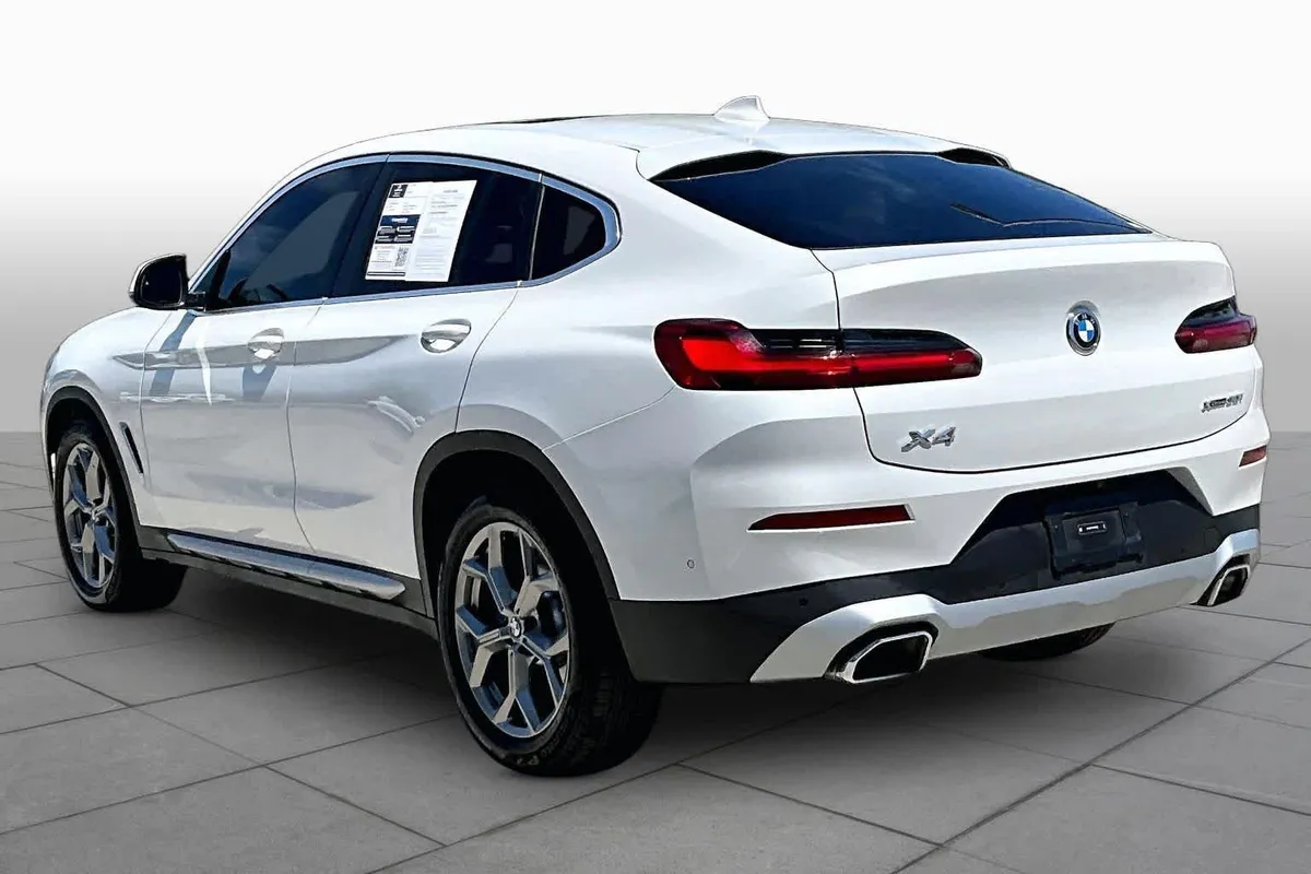 2024 BMW X4 xDrive30i xDrive30i thumbnail 12