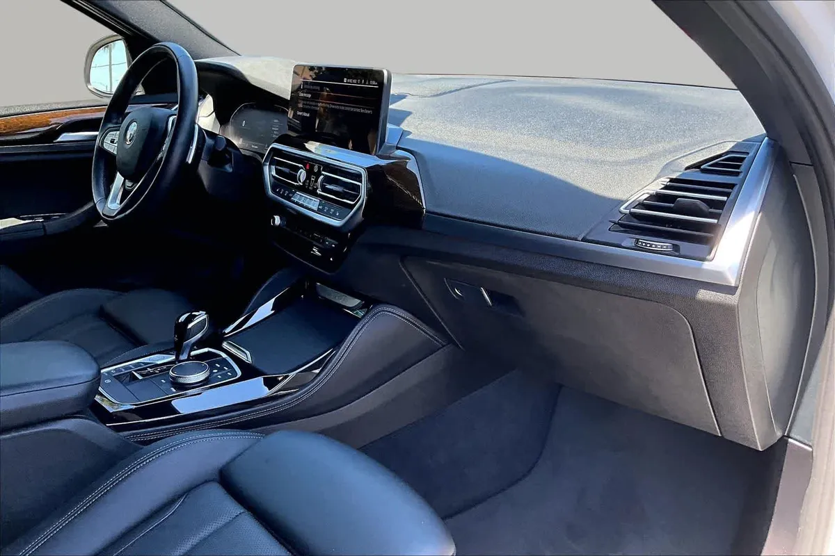 2024 BMW X4 xDrive30i xDrive30i thumbnail 19