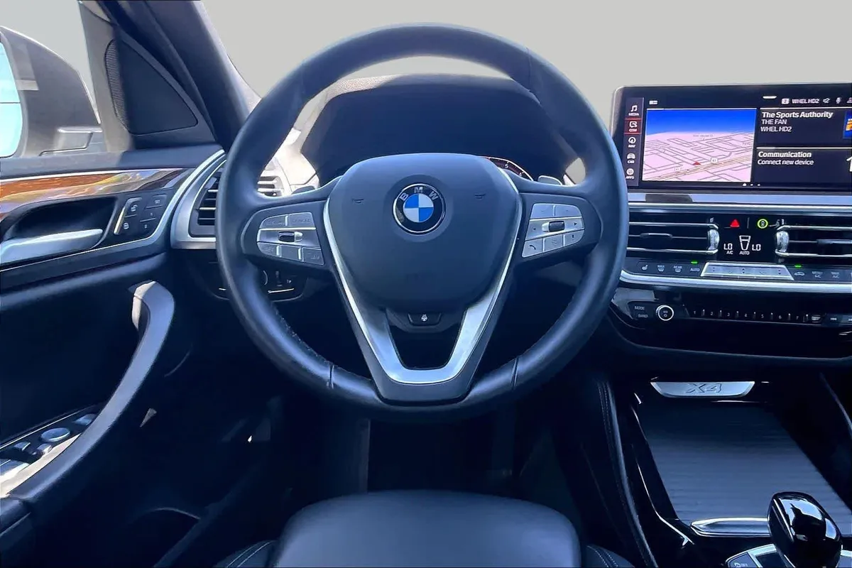 2024 BMW X4 xDrive30i xDrive30i thumbnail 6