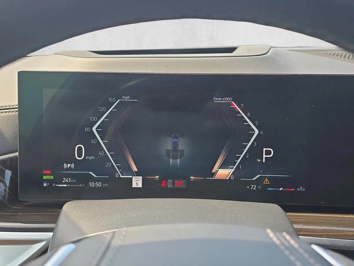 2024 BMW X5 sDrive40i thumbnail 11