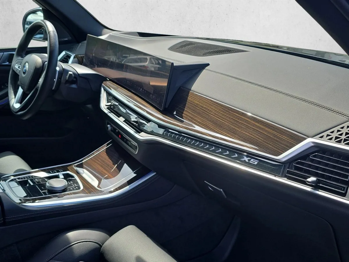 2024 BMW X5 sDrive40i thumbnail 25