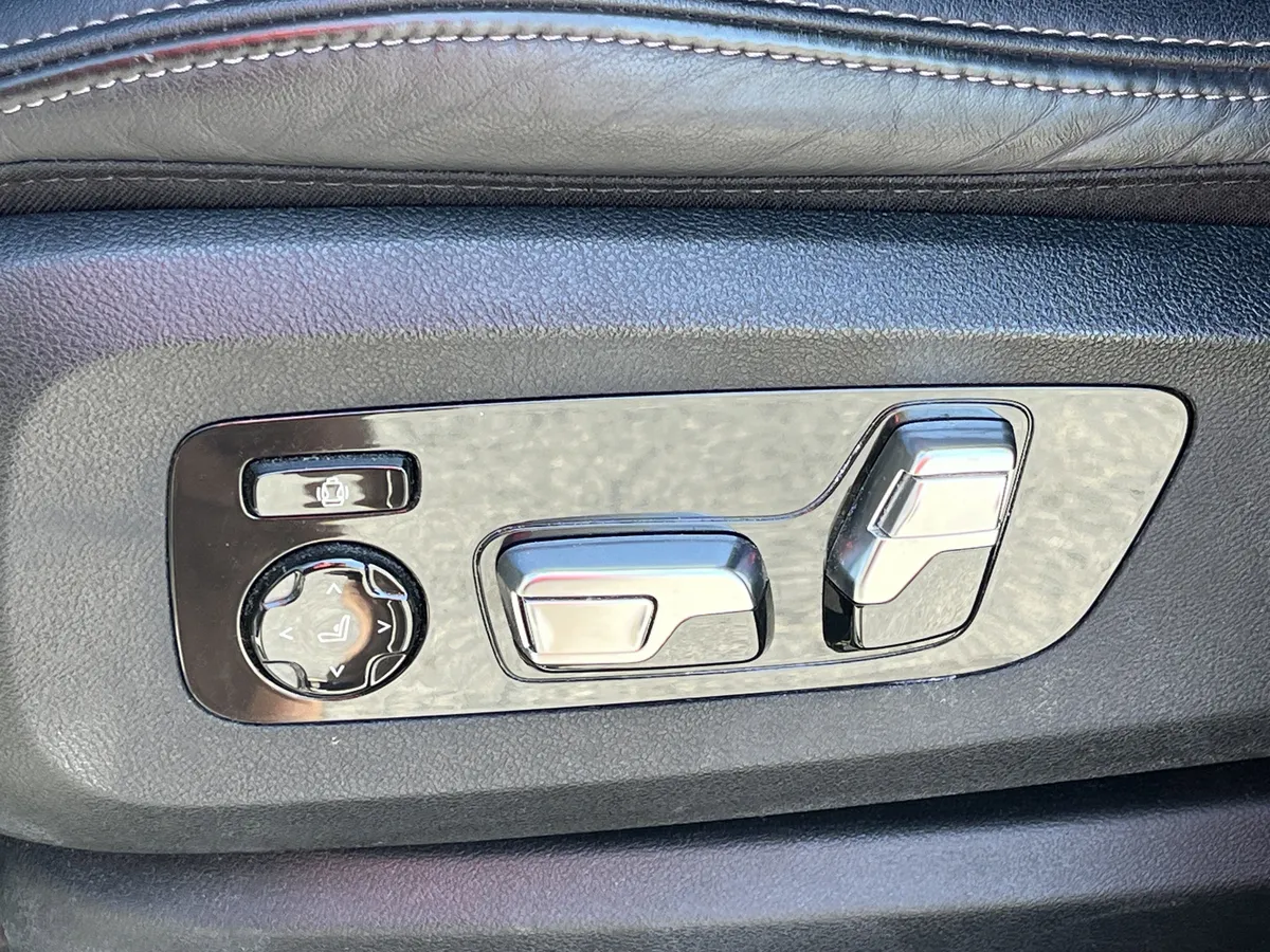 2024 BMW X5 sDrive40i thumbnail 17