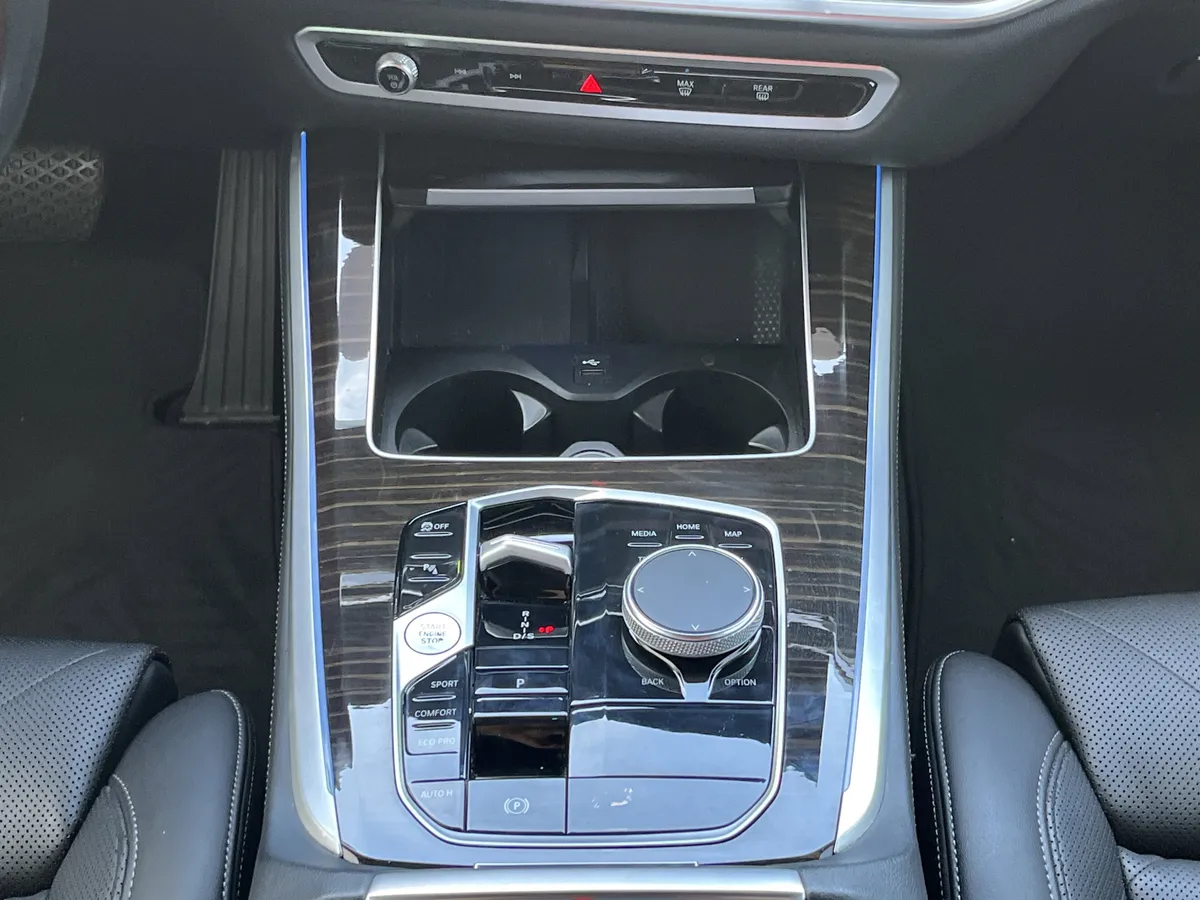 2024 BMW X5 sDrive40i thumbnail 6