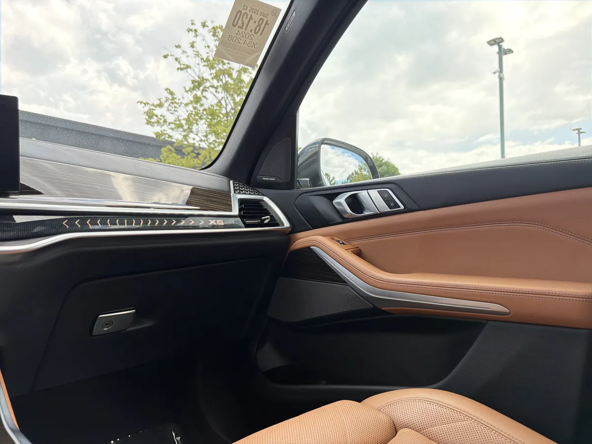 2024 BMW X5 xDrive40i thumbnail 17