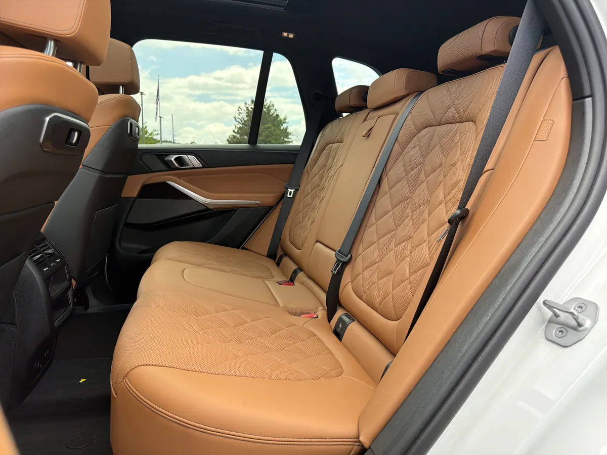 2024 BMW X5 xDrive40i thumbnail 7