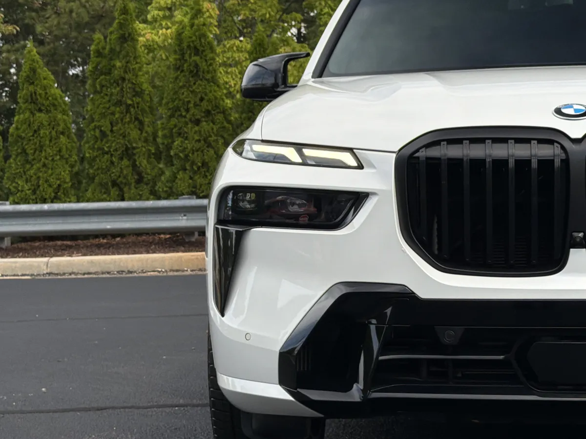 2024 BMW X7 M60i thumbnail 19