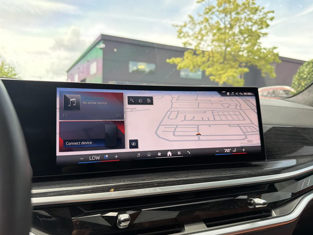 2024 BMW X7 M60i thumbnail 34