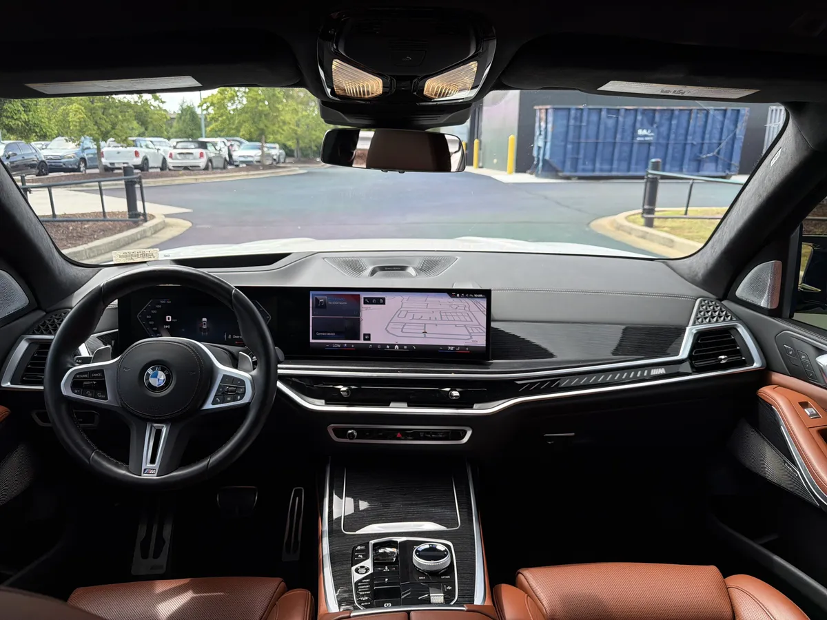 2024 BMW X7 M60i thumbnail 43