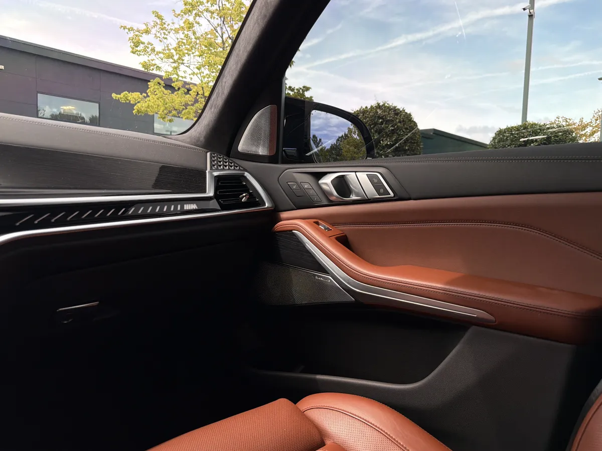 2024 BMW X7 M60i thumbnail 44