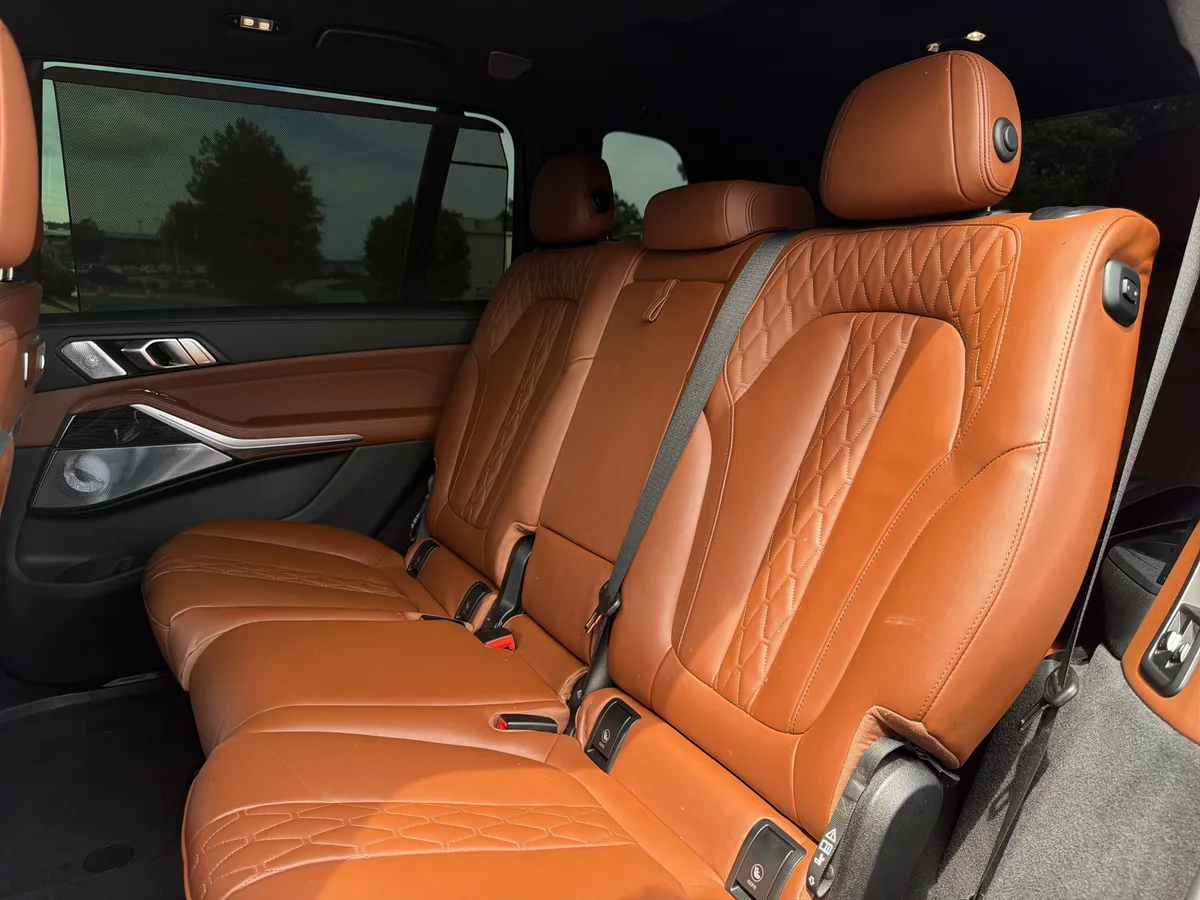 2024 BMW X7 M60i thumbnail 8
