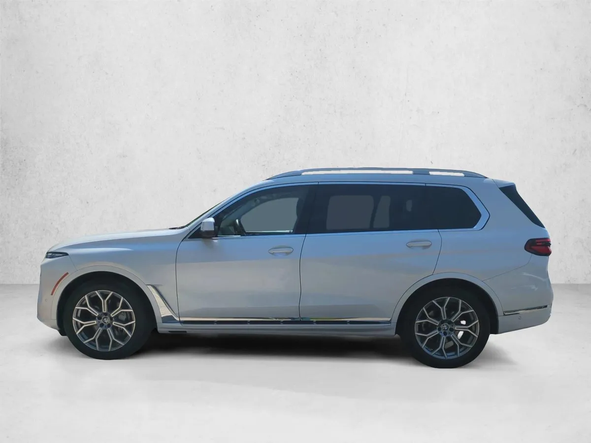 2024 BMW X7 xDrive40i thumbnail 9