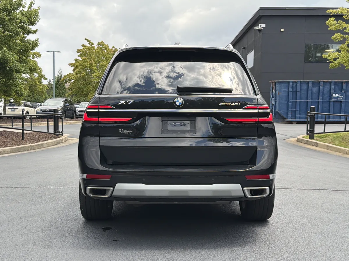 2024 BMW X7 xDrive40i thumbnail 16