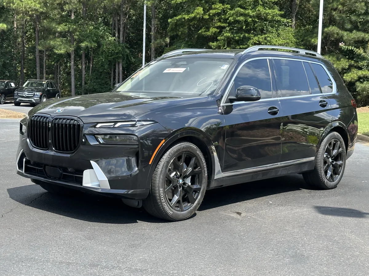 2024 BMW X7 xDrive40i Sports Activity Vehicle thumbnail 5