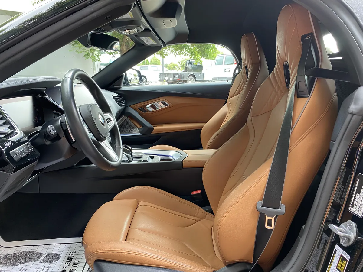2024 BMW Z4 M40i thumbnail 14