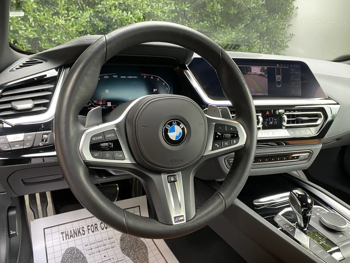 2024 BMW Z4 M40i thumbnail 15