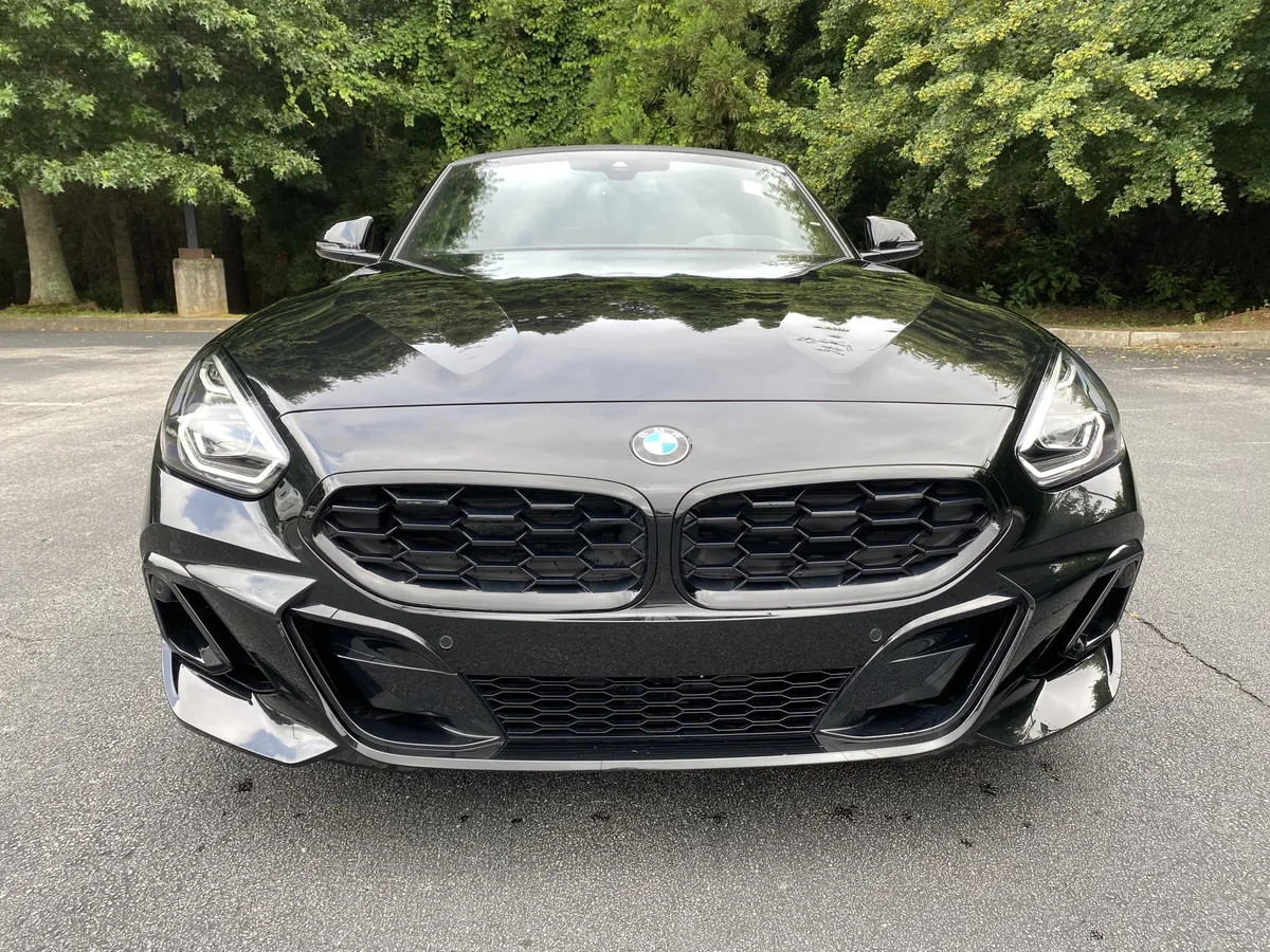 2024 BMW Z4 M40i thumbnail 2