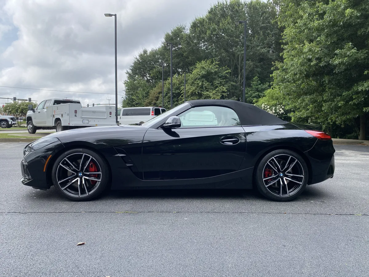 2024 BMW Z4 M40i thumbnail 5
