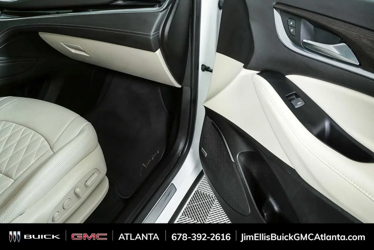 2024 Buick Enclave Avenir thumbnail 26