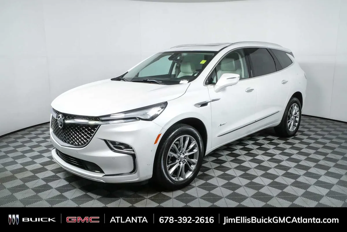 2024 Buick Enclave Avenir thumbnail 27