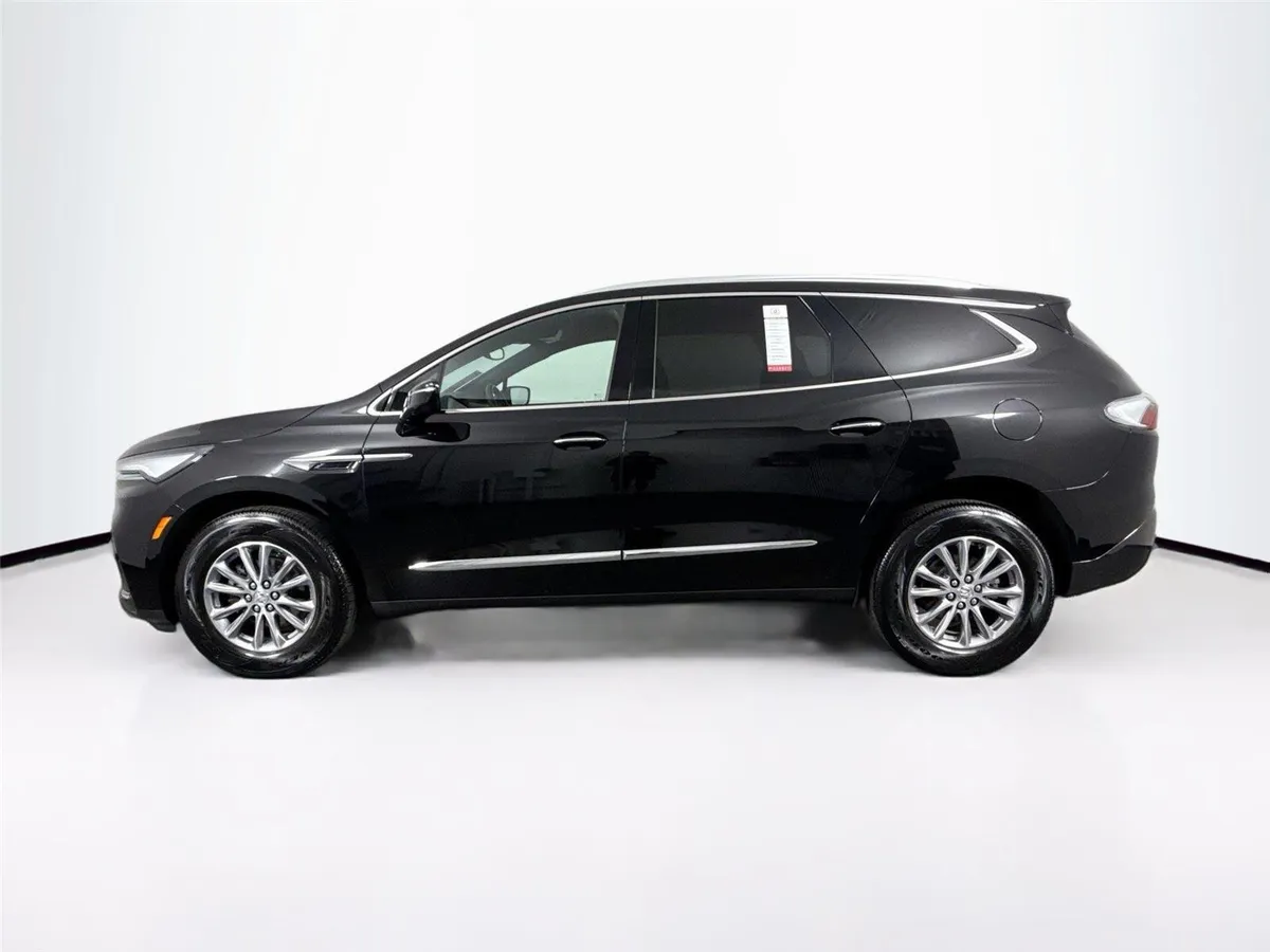 2024 Buick Enclave Essence thumbnail 13