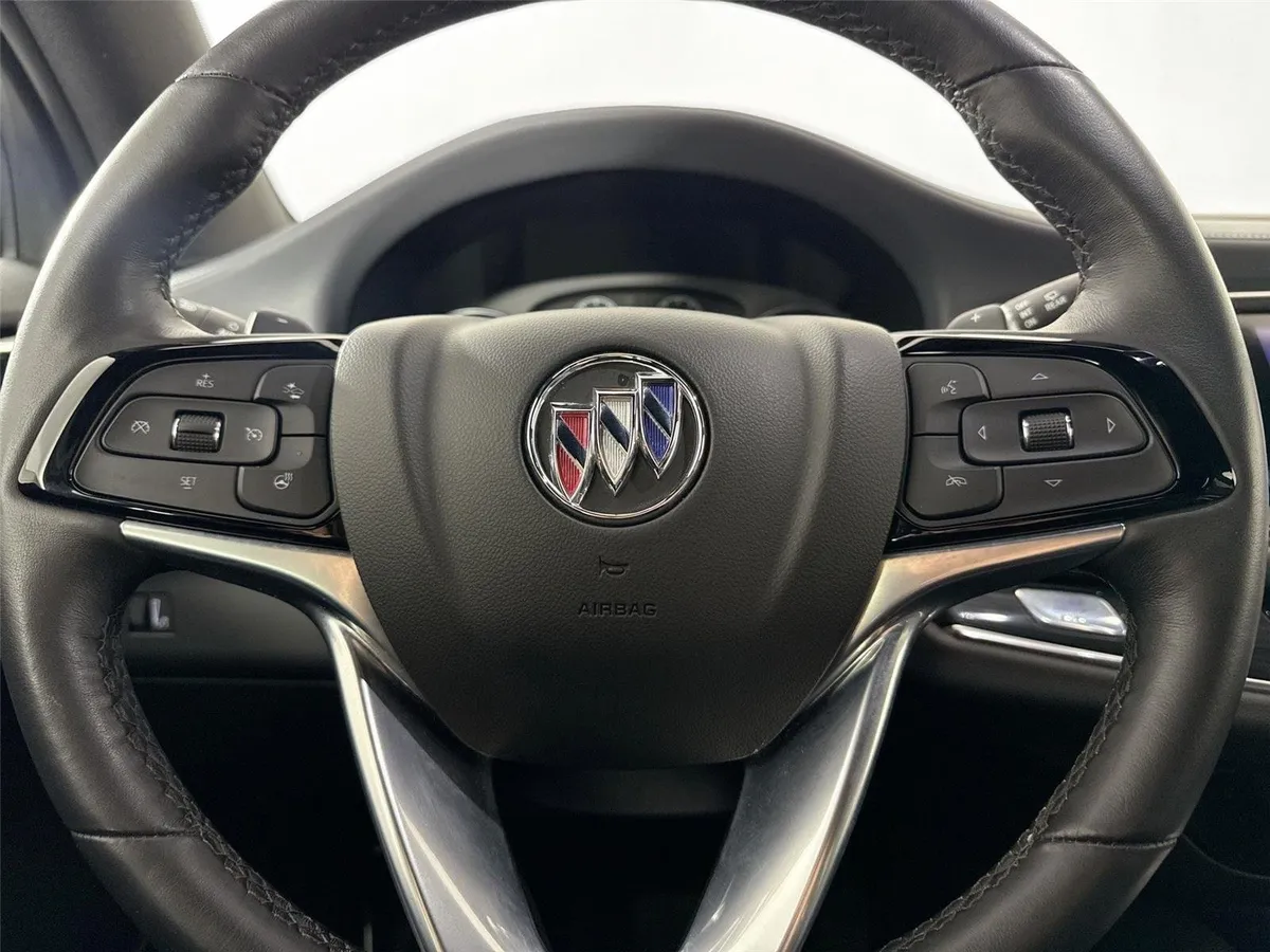 2024 Buick Enclave Essence thumbnail 16