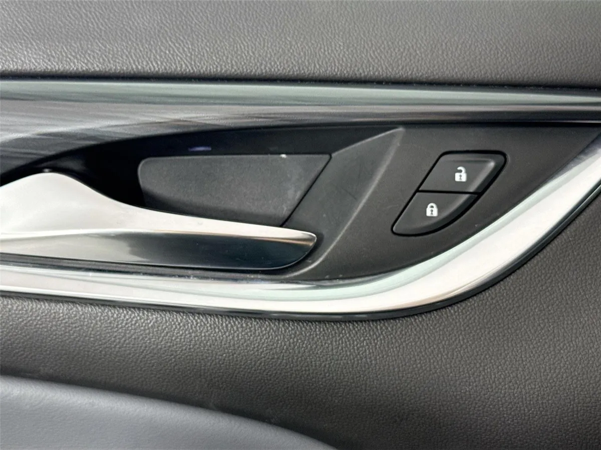 2024 Buick Enclave Essence thumbnail 26