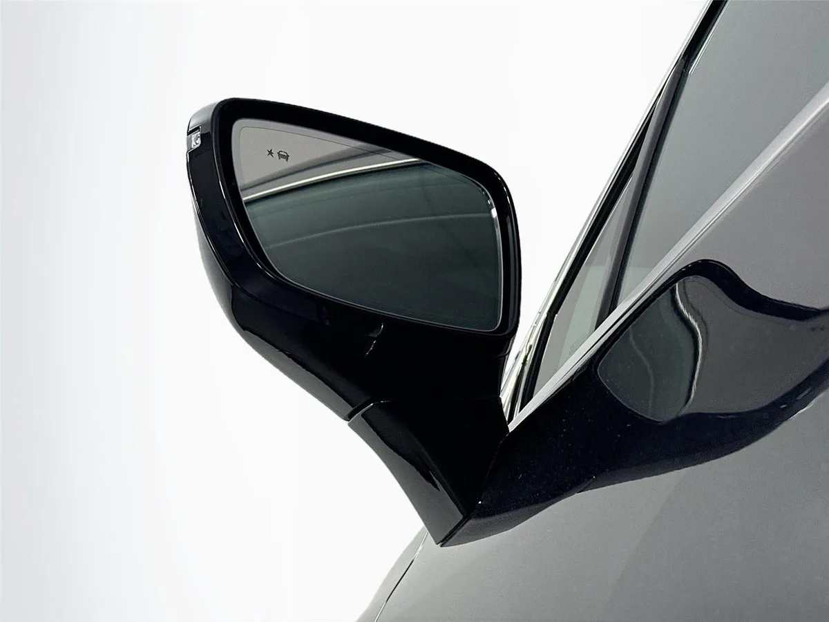2024 Buick Enclave Essence thumbnail 5