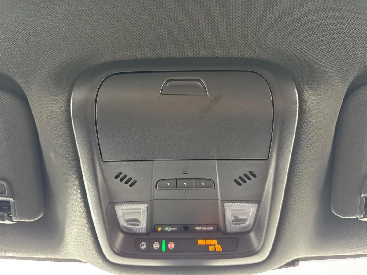 2024 Buick Enclave Essence thumbnail 6