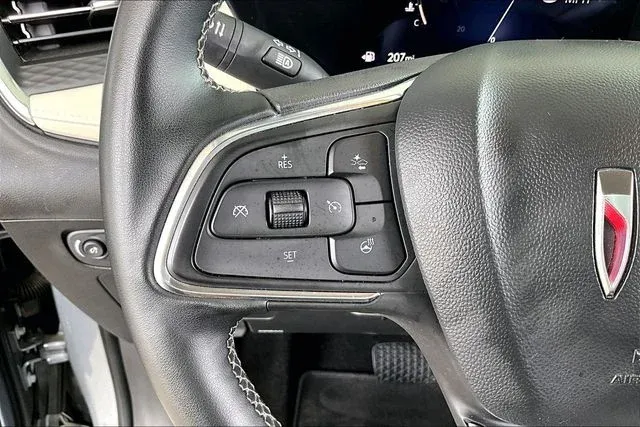 2024 Buick Encore GX Avenir thumbnail 10