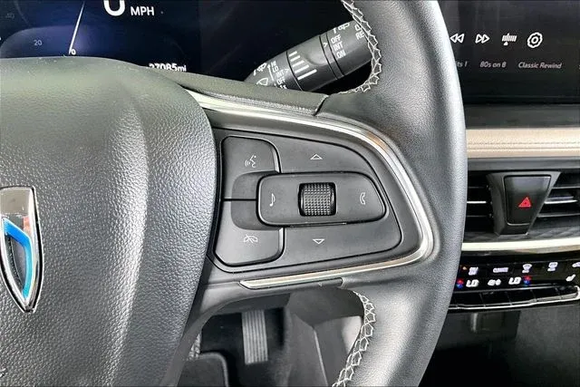 2024 Buick Encore GX Avenir thumbnail 11