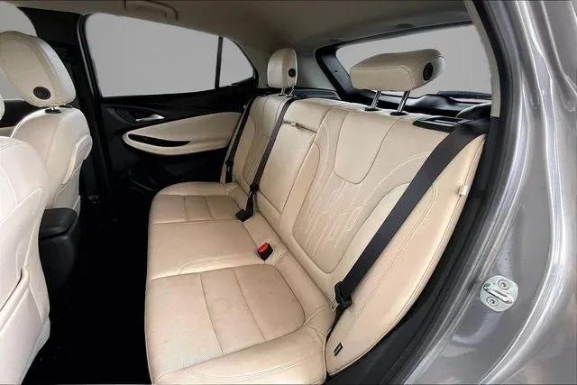 2024 Buick Encore GX Avenir thumbnail 19