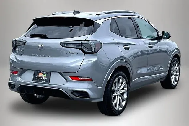 2024 Buick Encore GX Avenir thumbnail 5