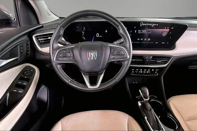 2024 Buick Encore GX Avenir thumbnail 8
