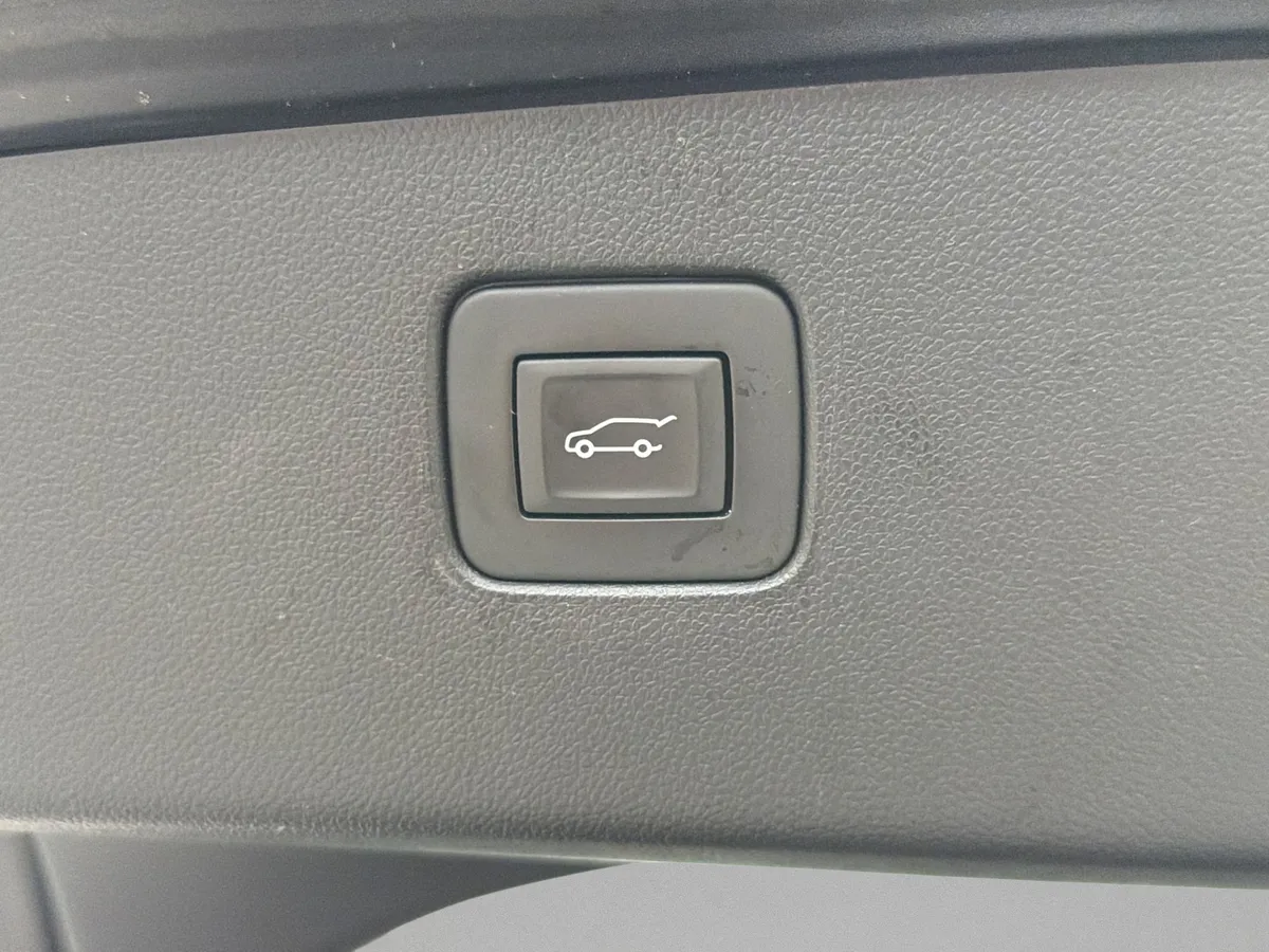 2024 Buick Envista Avenir thumbnail 11