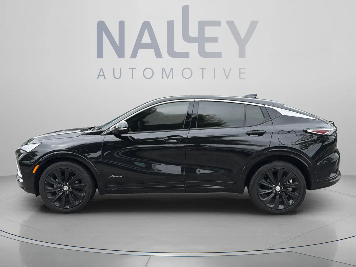 2024 Buick Envista Avenir thumbnail 2