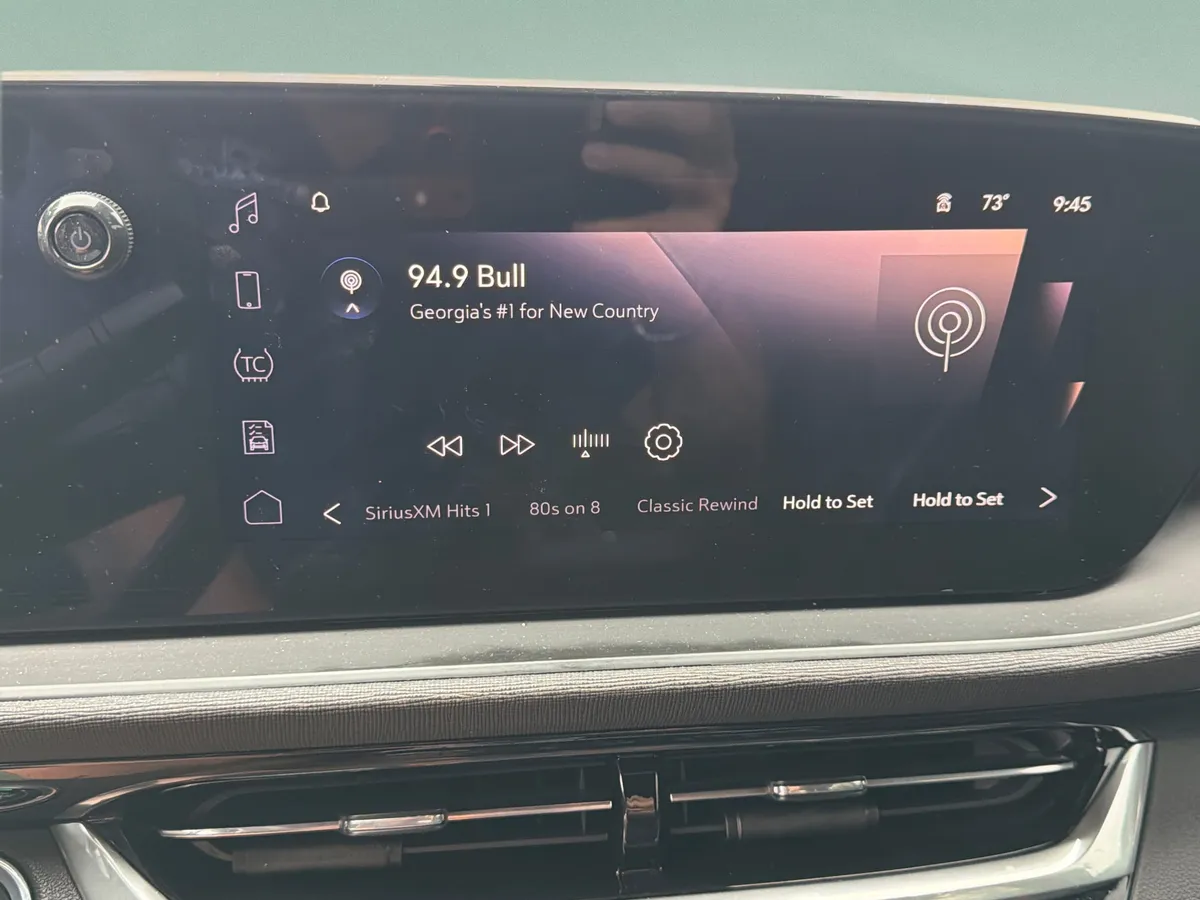 2024 Buick Envista Avenir thumbnail 32