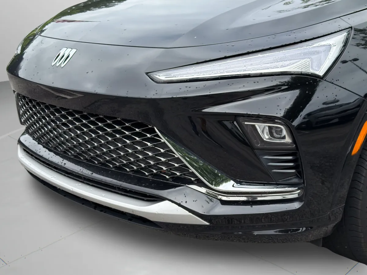 2024 Buick Envista Avenir thumbnail 37