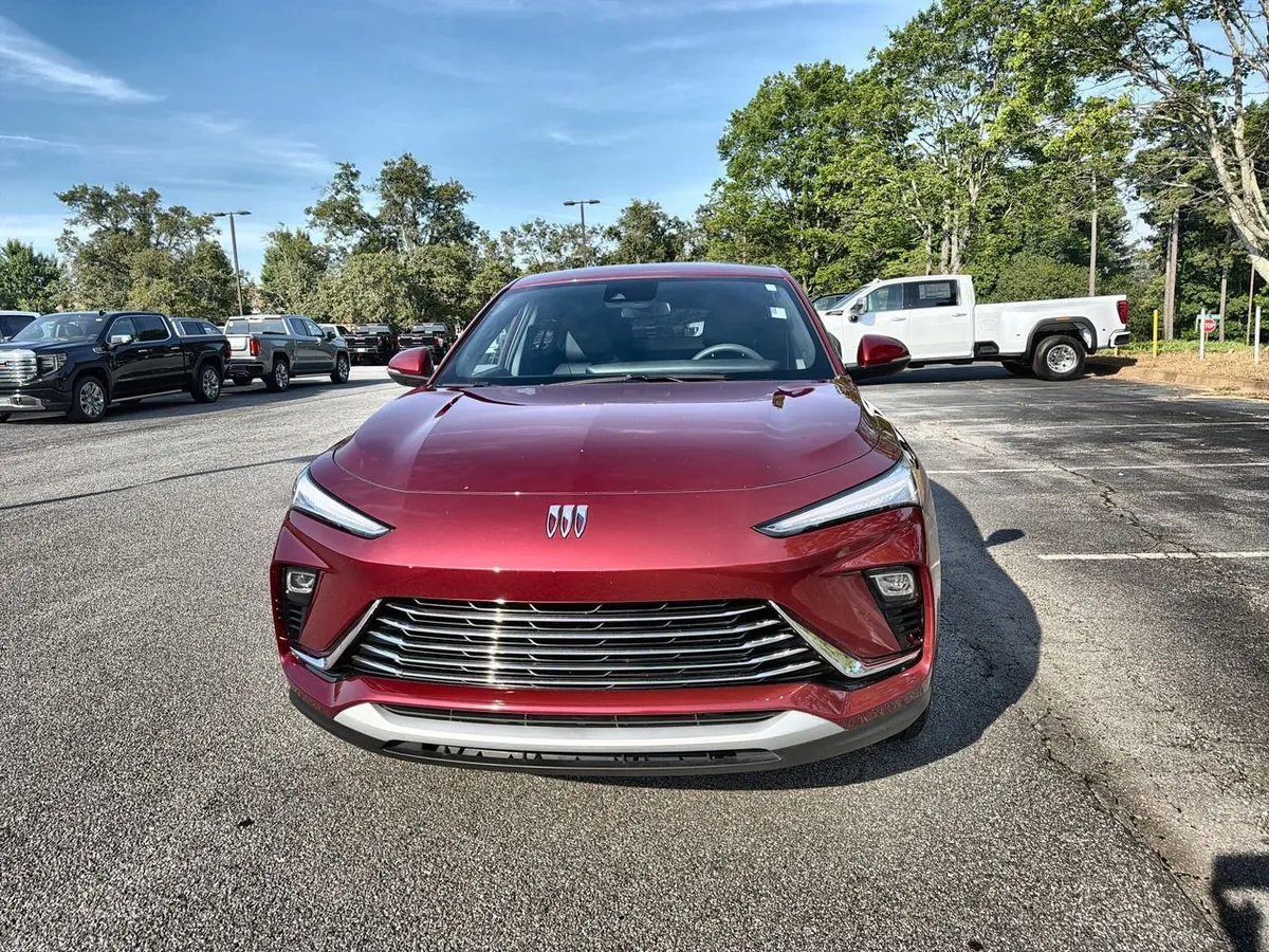 2024 Buick Envista Preferred thumbnail 3