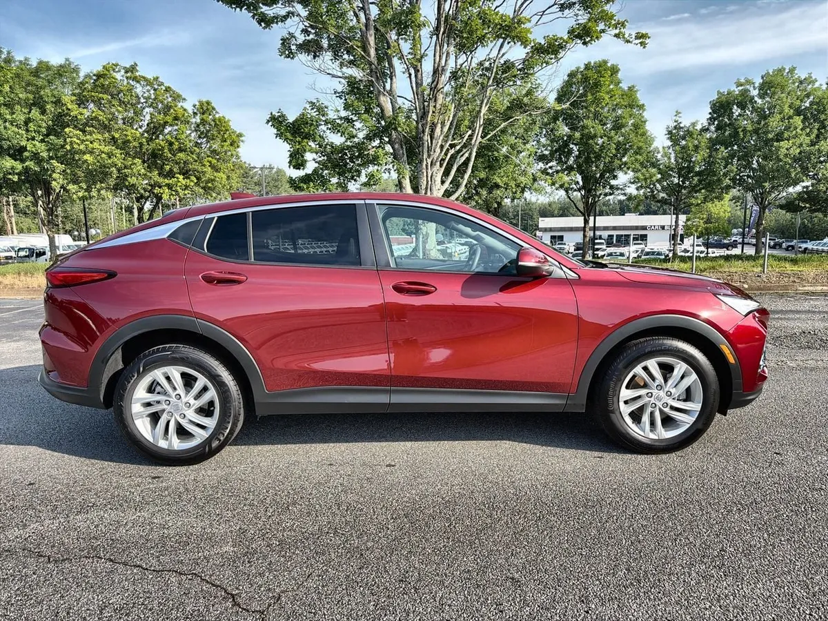 2024 Buick Envista Preferred thumbnail 9