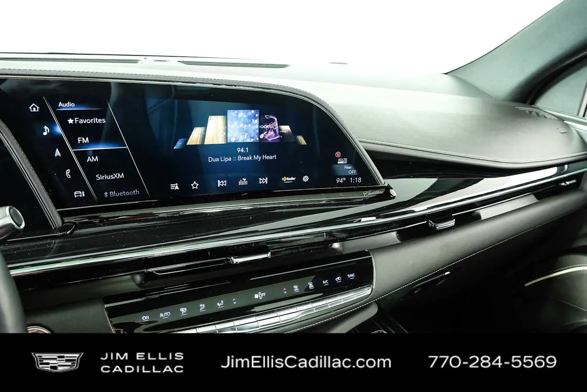2024 Cadillac Escalade Sport thumbnail 13