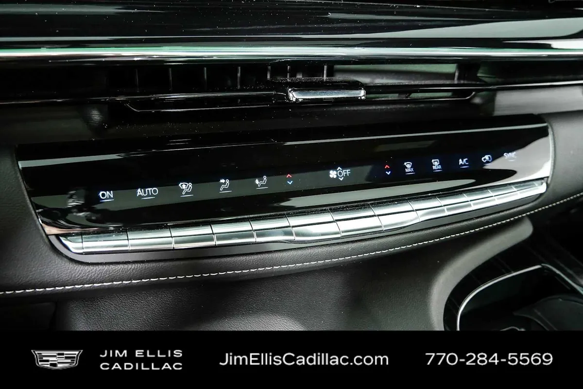 2024 Cadillac Escalade Sport thumbnail 16