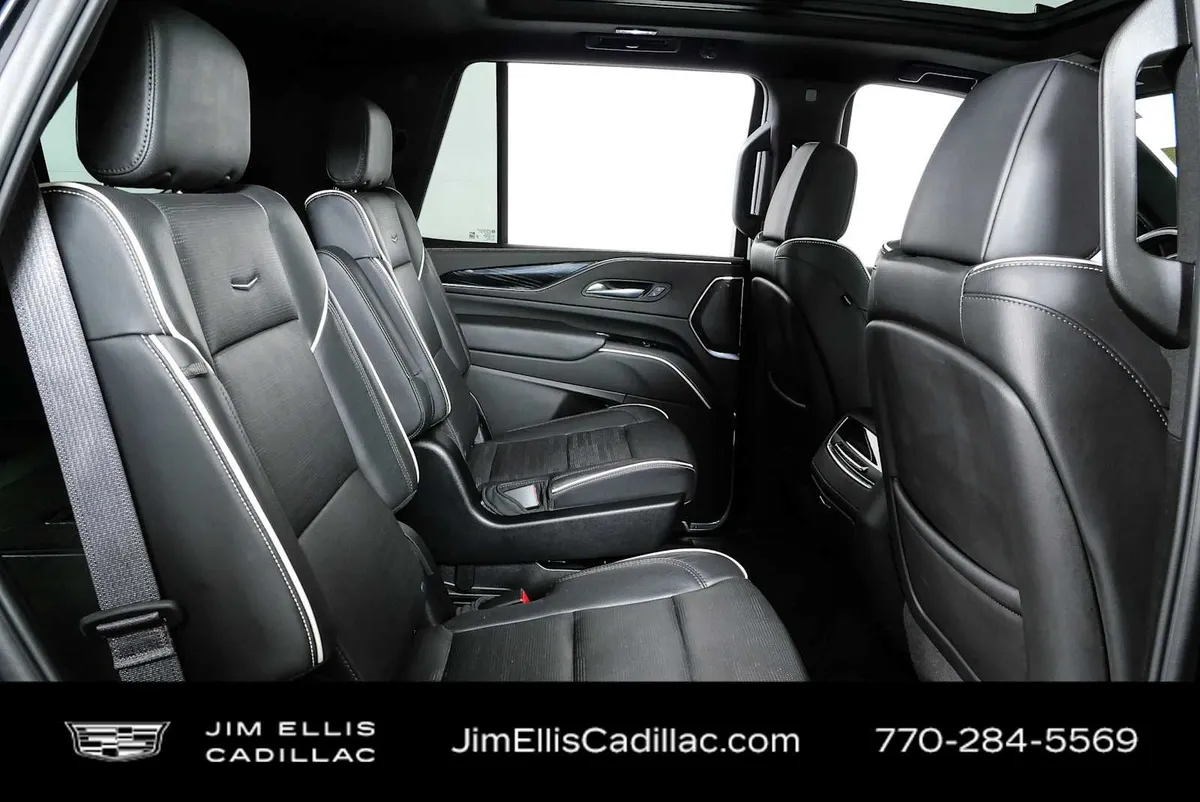2024 Cadillac Escalade Sport thumbnail 22