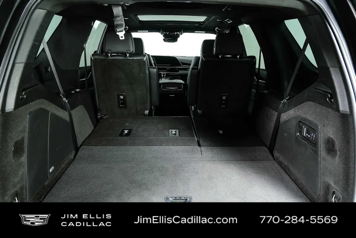 2024 Cadillac Escalade Sport thumbnail 34