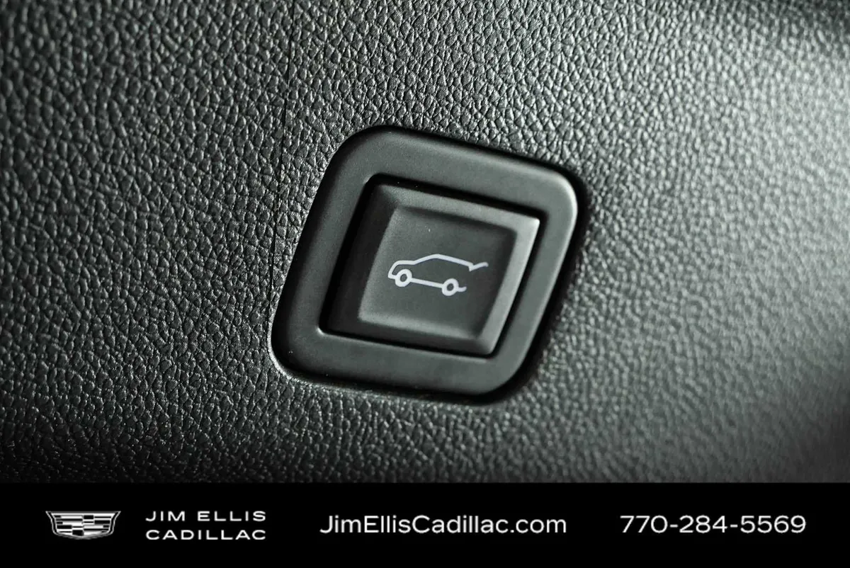 2024 Cadillac Escalade Sport thumbnail 35