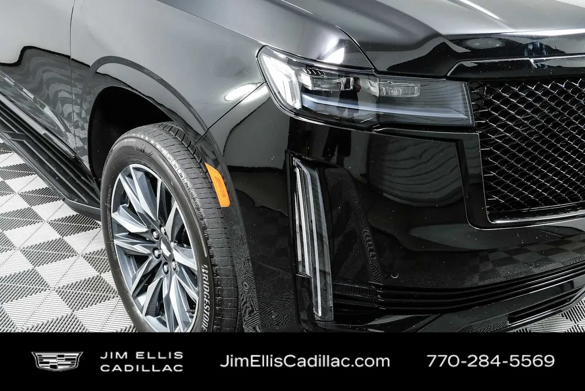 2024 Cadillac Escalade Sport thumbnail 39
